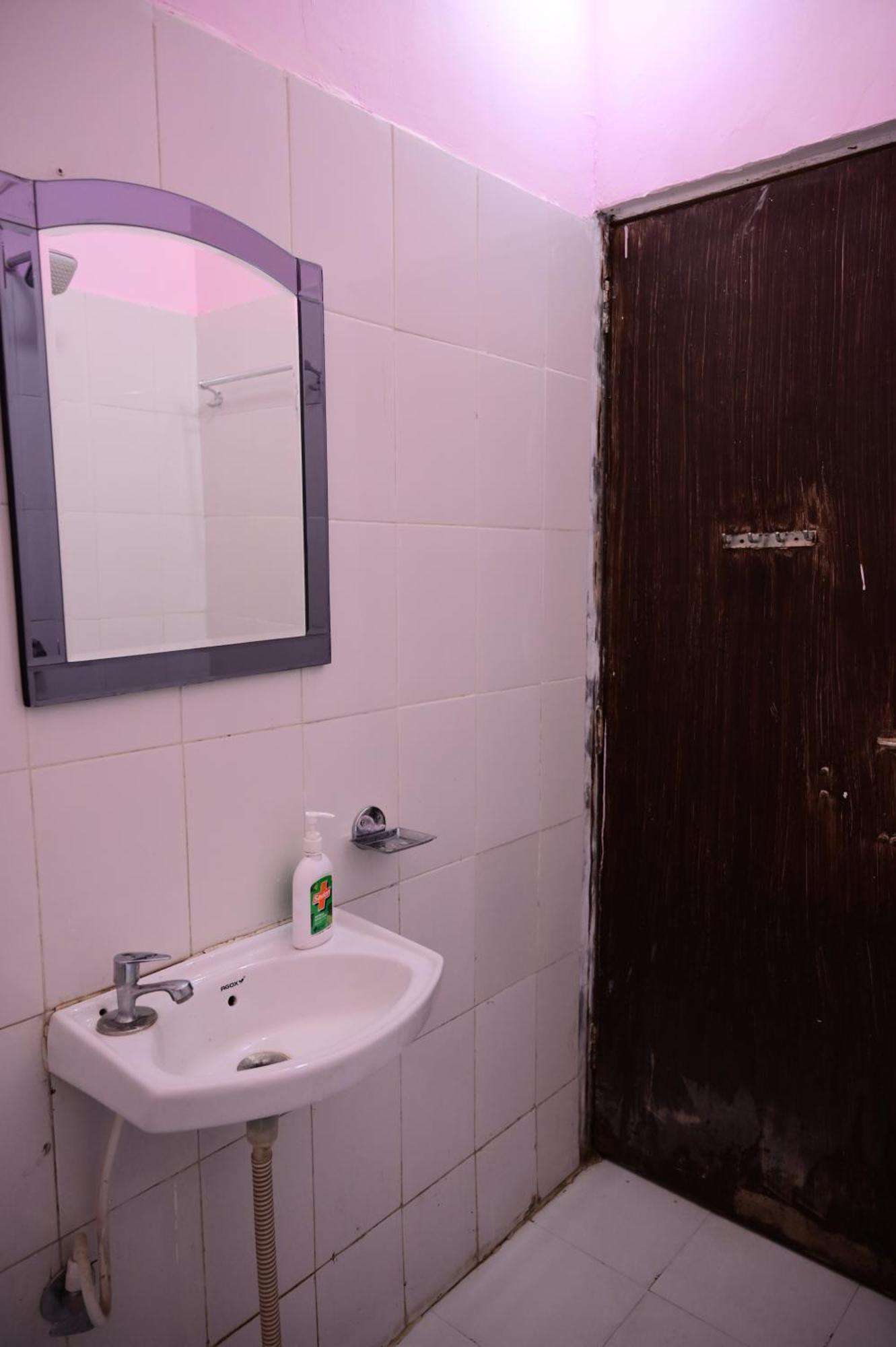 Jankivihar Homestay At Prahladghat Within 1Km From Shri Ram Mandir Ayodhya Exteriör bild